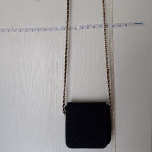 NEW WITHOUT TAGS AMANDA  SMITH  BLUE  VELVET DRESS PURSE